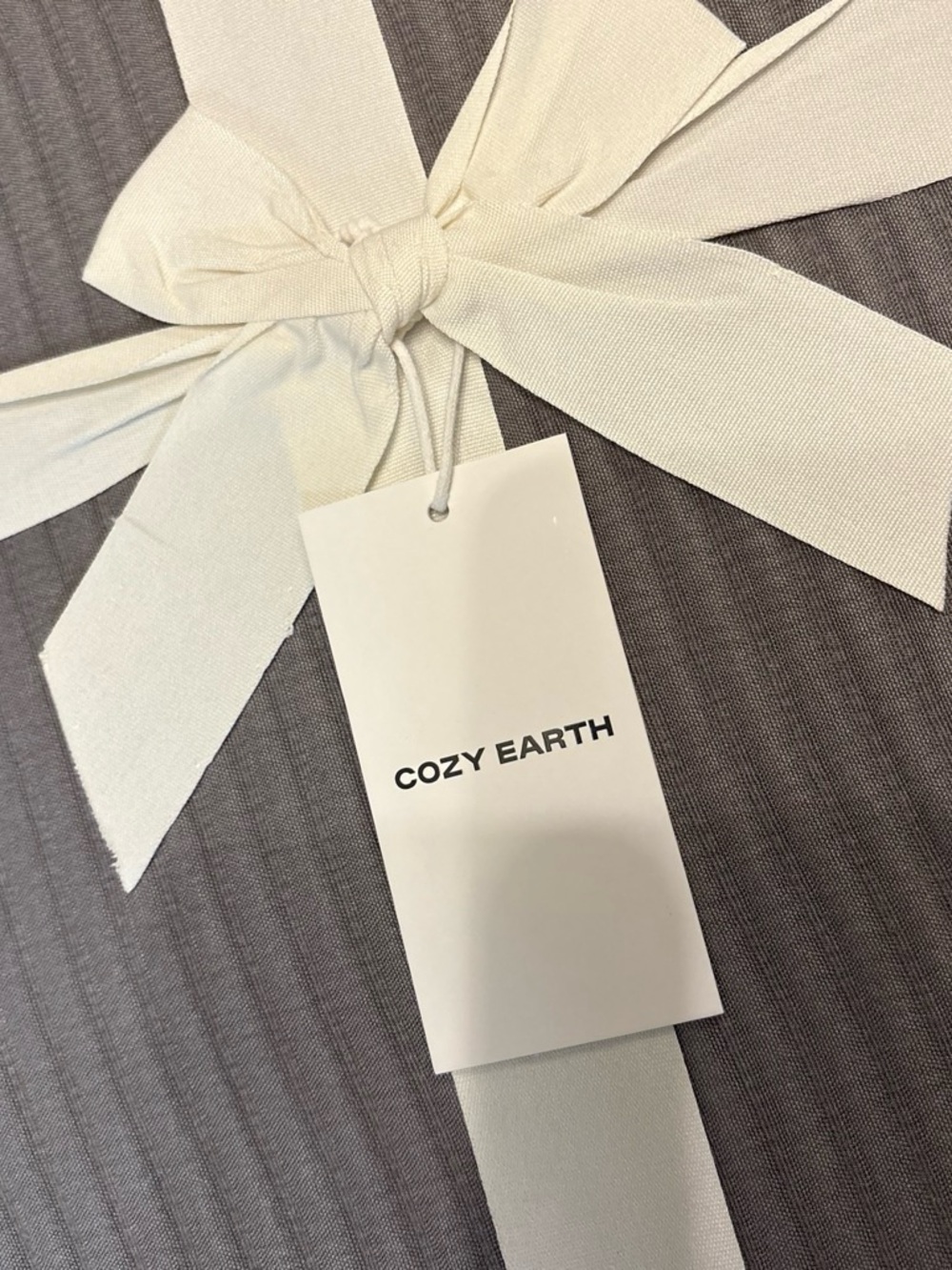 New!! Cozy Earth bamboo coverlet - Picture 2 of 7
